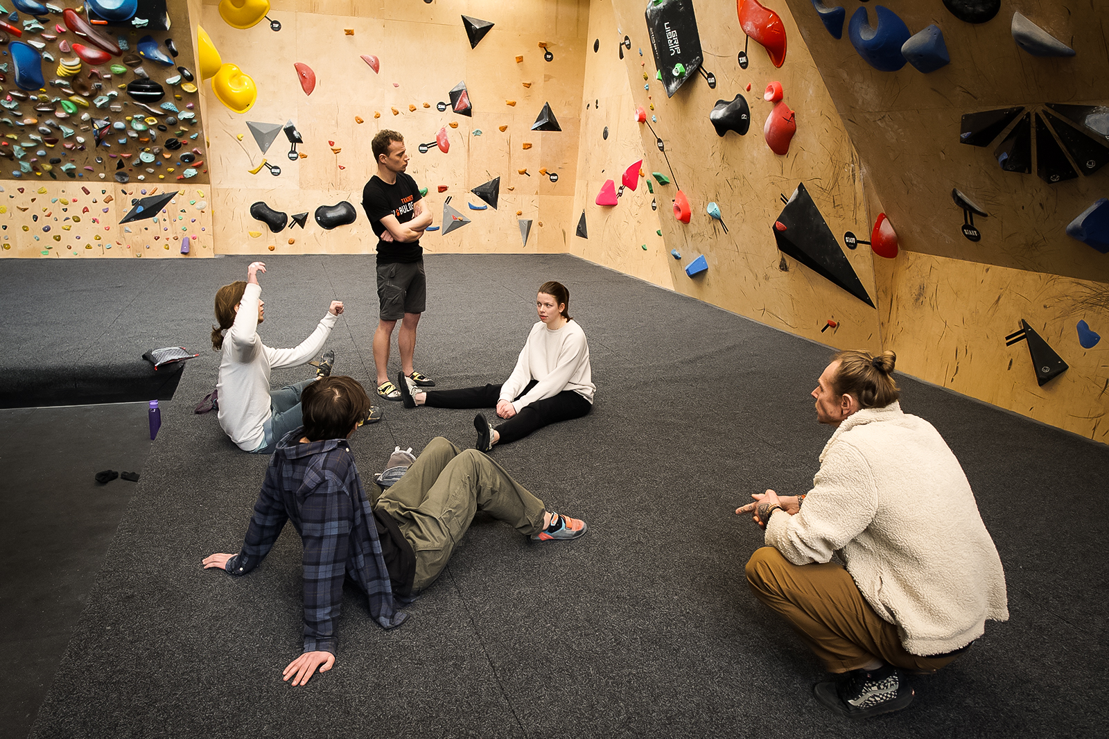 climbing coaching group lessons